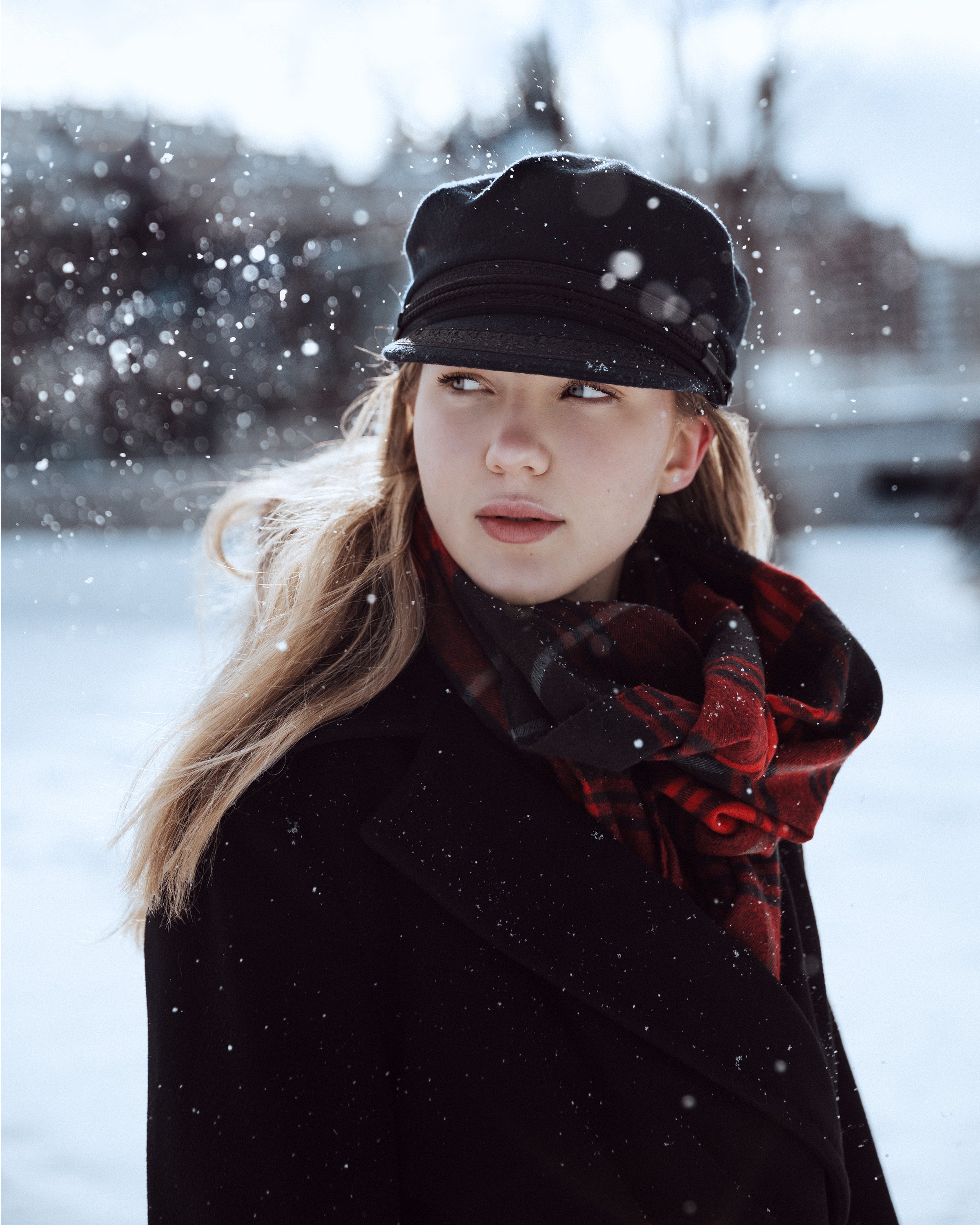 files/woman-portrait-snowy-winter-day.jpg